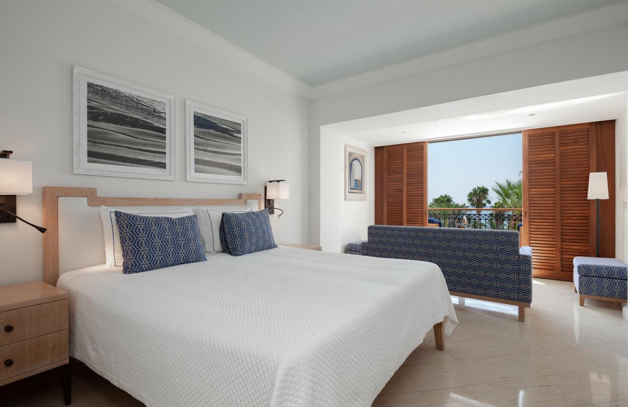 Annabelle Hotel Paphos Exterior photo