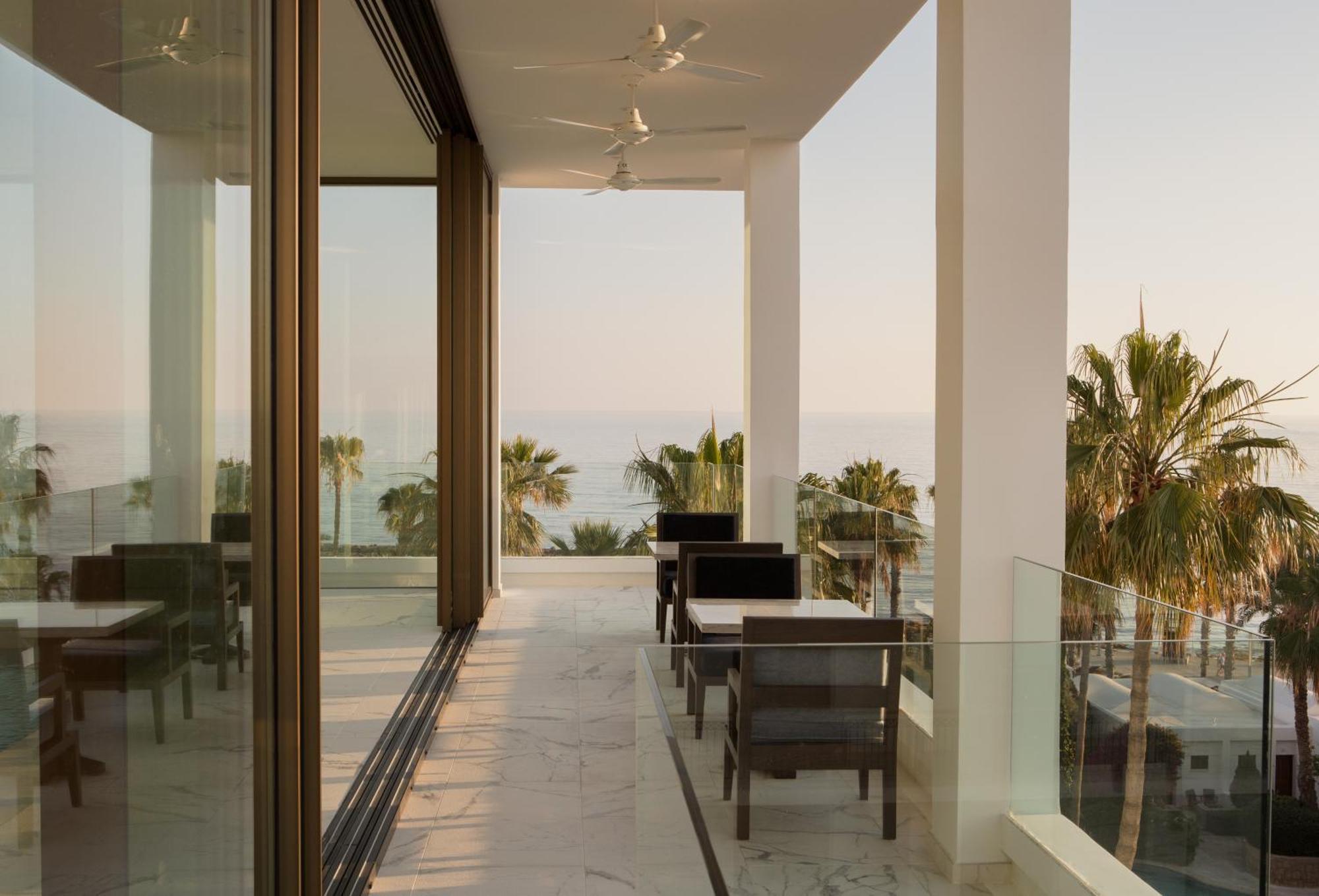 Annabelle Hotel Paphos Exterior photo